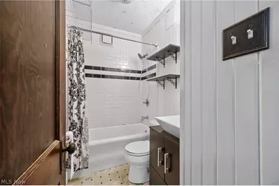 2223 Carabel Avenue, Oakwood, OH 44107 - Photo 16
