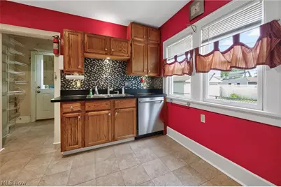 2223 Carabel Avenue, Oakwood, OH 44107 - Photo 8