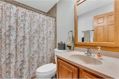 1372 Earhart Avenue, Akron, OH 44320 - Photo 10