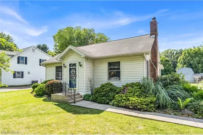 1372 Earhart Avenue, Akron, OH 44320 - Photo 4
