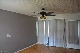 166 E Main St, New London, OH 44851 - Photo 16