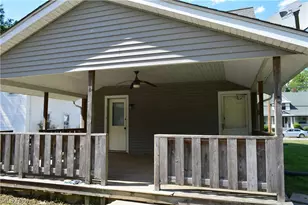 166 E Main St, New London, OH 44851 - Photo 8