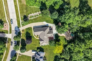 2924 Robert Gary Ct, Medina, OH 44256 - Photo 8