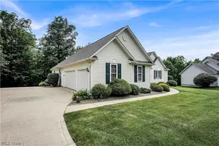 2924 Robert Gary Ct, Medina, OH 44256 - Photo 2