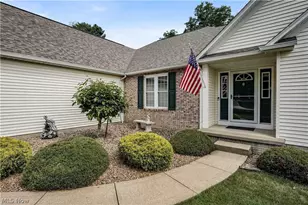 2924 Robert Gary Ct, Medina, OH 44256 - Photo 4