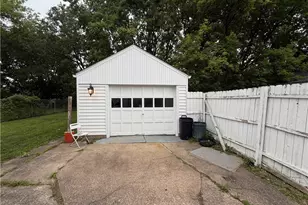 1040 W 18th St, Lorain, OH 44052 - Photo 42
