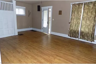 3002 9th Street SW, Canton, OH 44710 - Photo 2