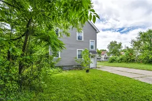 10103 Lamontier Ave, Loveland, OH 44104 - Photo 36