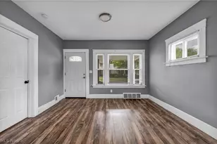 10103 Lamontier Ave, Loveland, OH 44104 - Photo 8