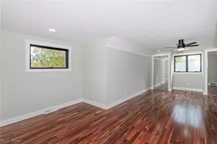 20601 Shelburne Rd, Huber Heights, OH 44122 - Photo 20