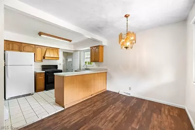 1163 Tonawanda Avenue, Akron, OH 44305 - Photo 8