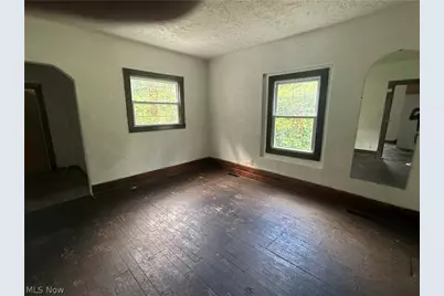 34 Montgomery, Youngstown, OH 44506 - Photo 12