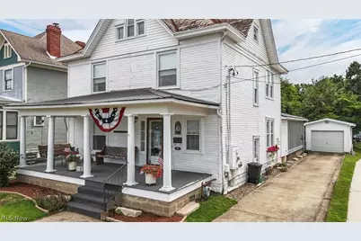 419 Williams Avenue, Williamstown, WV 26187 - Photo 2