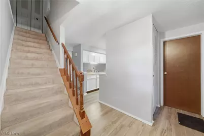 3949 Lake Run Boulevard, Stow, OH 44224 - Photo 6
