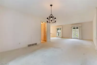 2240 Devonshire Drive NW, Canton, OH 44708 - Photo 6