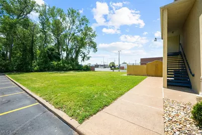 1704 E Perry Street, Port Clinton, OH 43452 - Photo 30