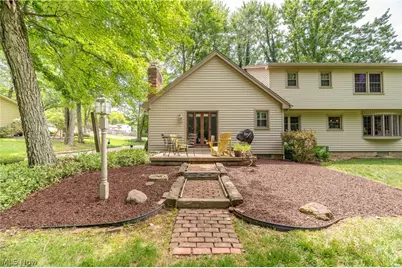 548 Squirrel Hill Drive, Youngstown, OH 44512 - Photo 2