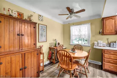 301 E 317th Street, Willowick, OH 44095 - Photo 10