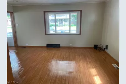 1118 W 8th Street, Lorain, OH 44052 - Photo 2