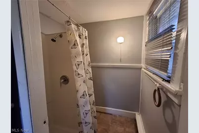 909 Bradshaw Avenue, East Liverpool, OH 43920 - Photo 10