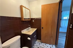 442 N Hambden St, Chardon, OH 44024 - Photo 24