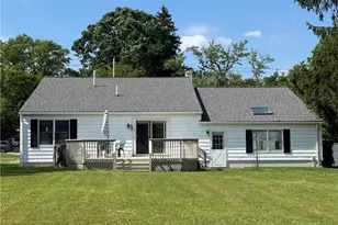 442 N Hambden St, Chardon, OH 44024 - Photo 2