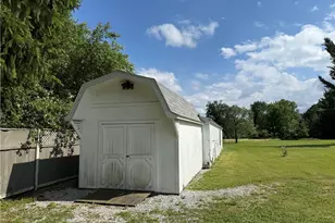 442 N Hambden St, Chardon, OH 44024 - Photo 4