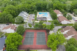 5564 Storrington Oval, Parma, OH 44134 - Photo 2
