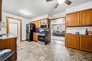 7519 Pinehurst Dr, Mentor on the Lake, OH 44060 - Photo 6