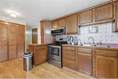 443 Morgan Court, LaGrange, OH 44050 - Photo 2