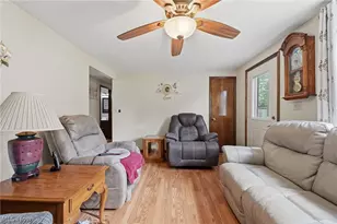 443 Morgan Ct, LaGrange, OH 44050 - Photo 8
