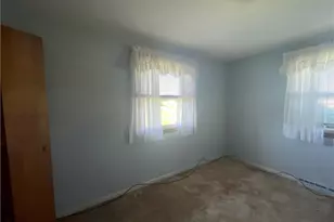 80 Kings Dr, Steubenville, OH 43952 - Photo 6