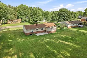 937 Pineview Ave SE, North Canton, OH 44720 - Photo 38