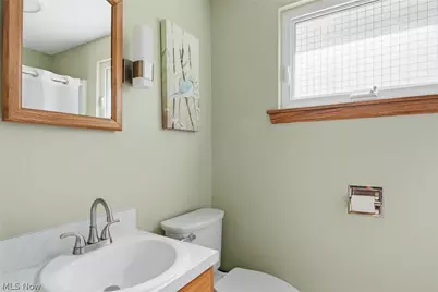 937 Pineview Avenue SE, North Canton, OH 44720 - Photo 16