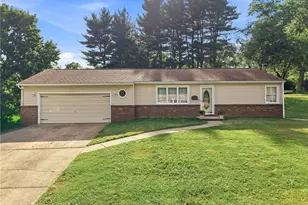 937 Pineview Ave SE, North Canton, OH 44720 - Photo 2