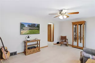 937 Pineview Ave SE, North Canton, OH 44720 - Photo 4
