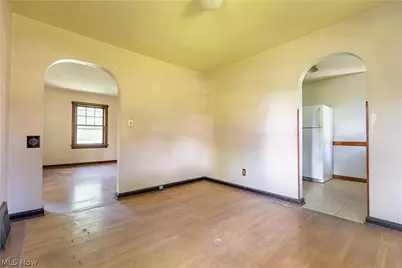 809 Easton Street NE, Canton, OH 44721 - Photo 8
