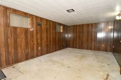 6208 Sylvia Drive, Brook Park, OH 44142 - Photo 22