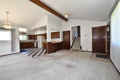 6208 Sylvia Drive, Brook Park, OH 44142 - Photo 8