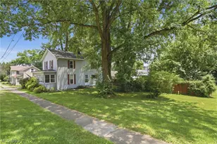 245 E Robinson St, Shreve, OH 44676 - Photo 2