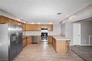 48903-48905 N Ridge Rd, Amherst, OH 44001 - Photo 8