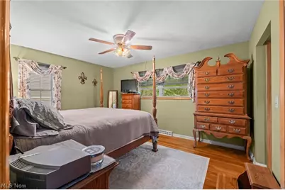 3270 Harris Road, Grandview Heights, OH 44147 - Photo 24