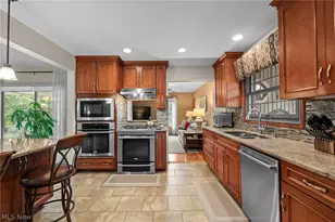3270 Harris Rd, Grandview Heights, OH 44147 - Photo 14