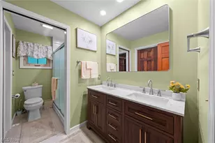 3270 Harris Rd, Grandview Heights, OH 44147 - Photo 22