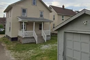 647 Forest Ave SW, Canton, OH 44710 - Photo 2