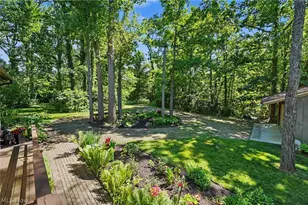 2216 N Medina Line Rd, Akron, OH 44333 - Photo 32