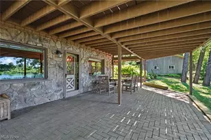 2216 N Medina Line Rd, Akron, OH 44333 - Photo 28