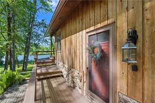 2216 N Medina Line Rd, Akron, OH 44333 - Photo 2