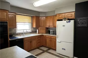 274 Dorchester Rd, Akron, OH 44313 - Photo 4