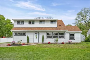 3154 Prior Dr, Cuyahoga Falls, OH 44223 - Photo 2